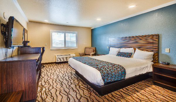 Standard Room, 1 King Bed